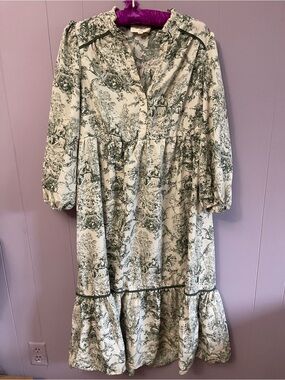 Long-Sleeve bohemian Green Toile Midi Dress with Ruffle Hem